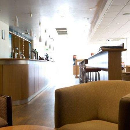 Holiday Inn Express Manchester Airport Ringway Exteriér fotografie
